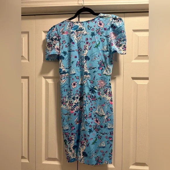 Aleece T-Shirt Dress
Amalfi Blue Lillys Roadtrip - Picture 2 of 4